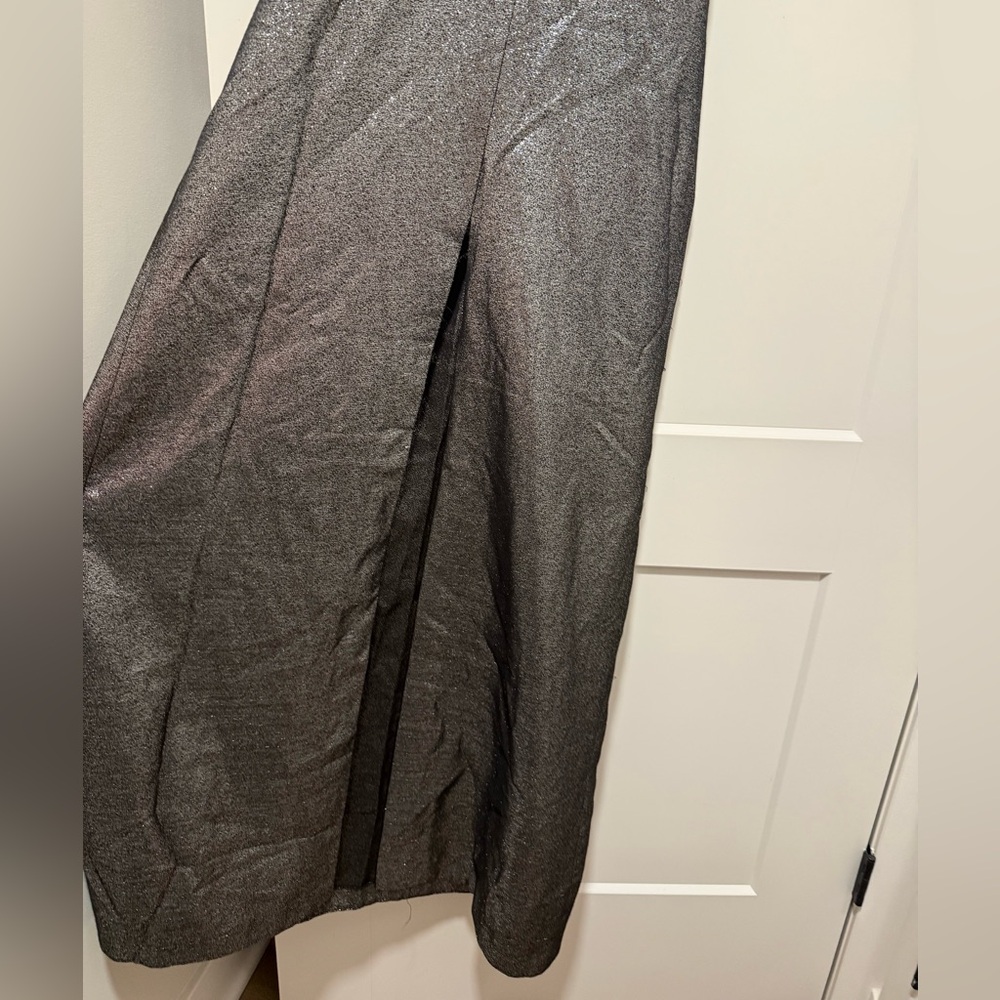 🟤🟤Solace London Metallic Silver Halter Top Gown - Picture 9 of 10
